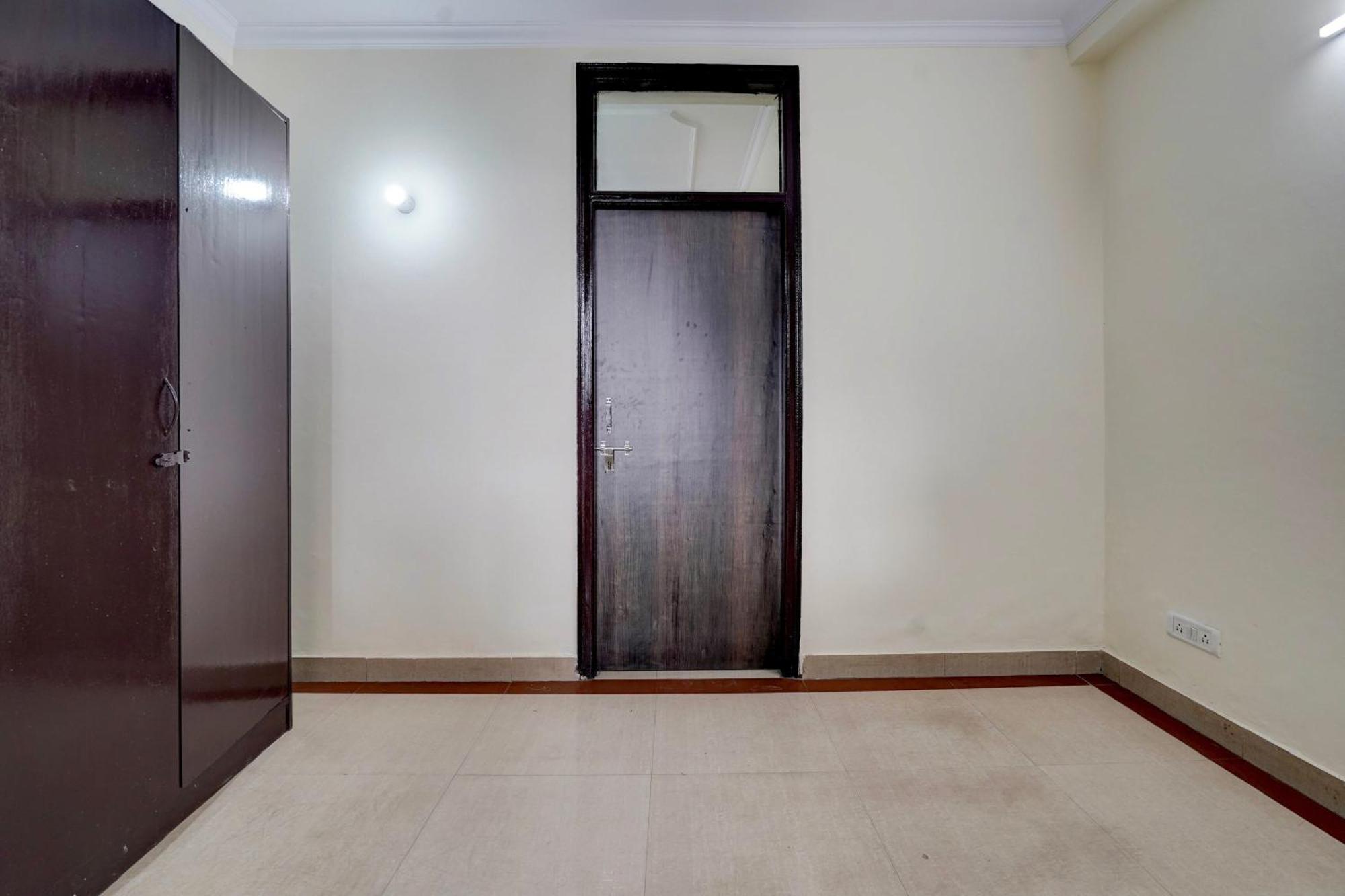 Hotel O Peaceful Paradise New Delhi